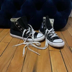 Kids converse